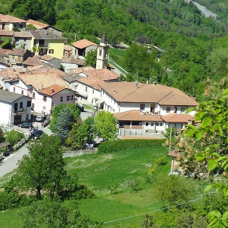 Ristorante Primula Bianca Varzi Bagian luar foto