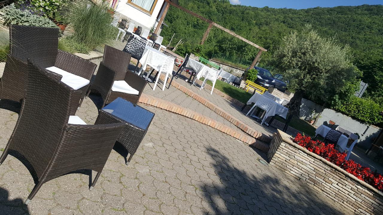 Ristorante Primula Bianca Varzi Bagian luar foto